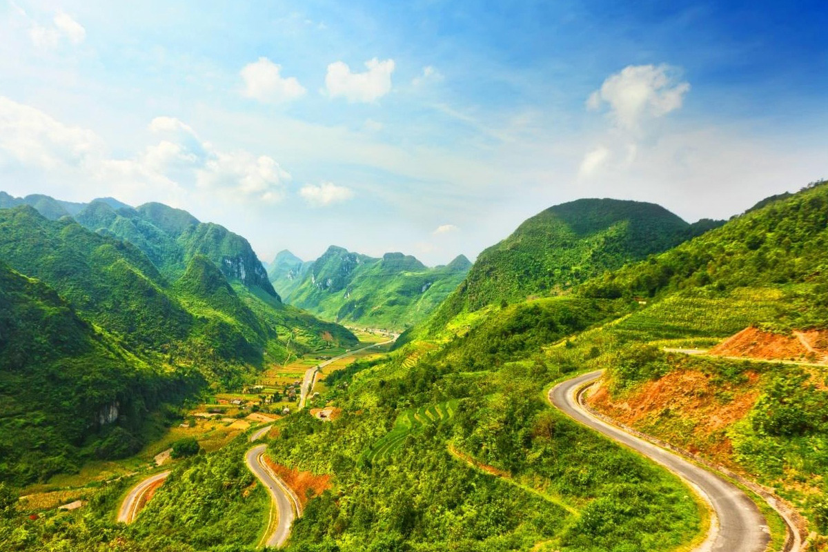 Khách Sạn Golden Lotus Grand