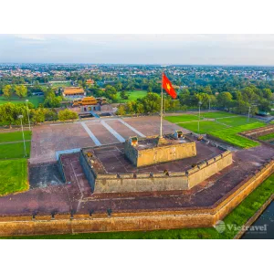 Đà Nẵng - Huế - Thành cổ Quảng Trị - Động Thiên Đường & Động Phong Nha - Bà Nà - Cầu Vàng - Sơn Trà - Phố Cổ Hội An - Đà Nẵng